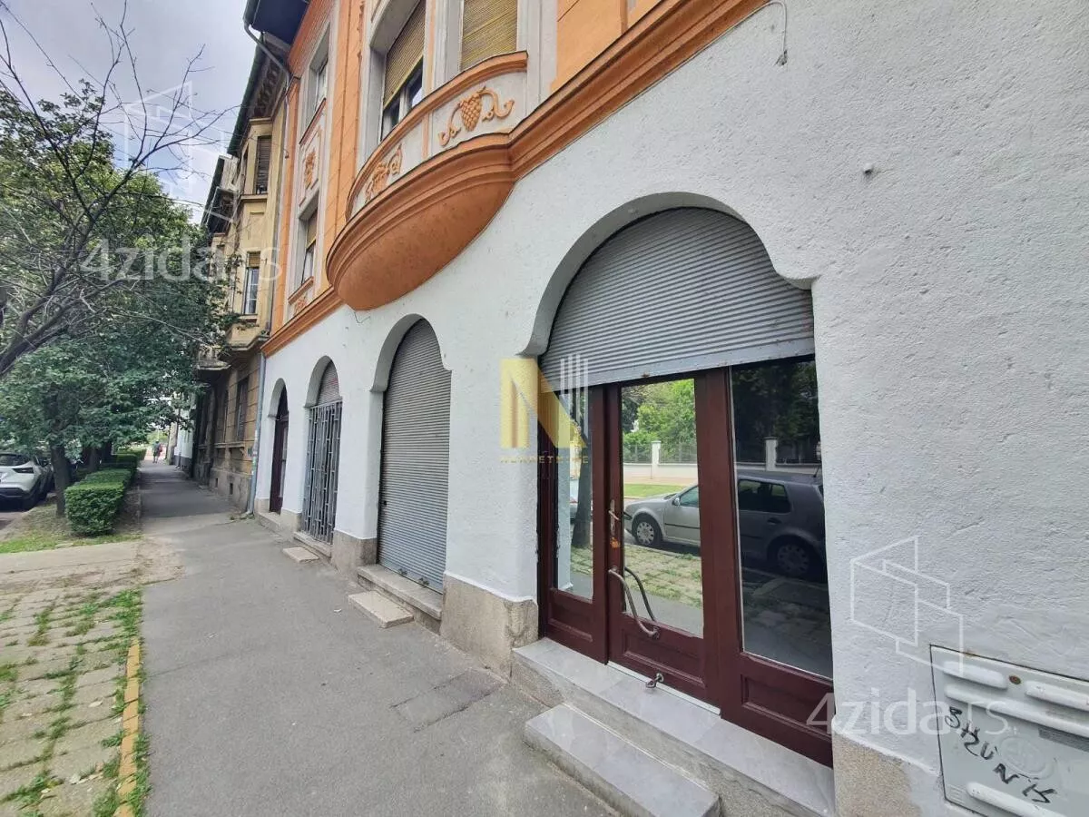 Poslovni prostor | 4zida