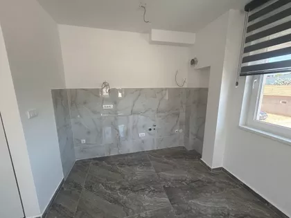 Lesnina | 4zida.rs
