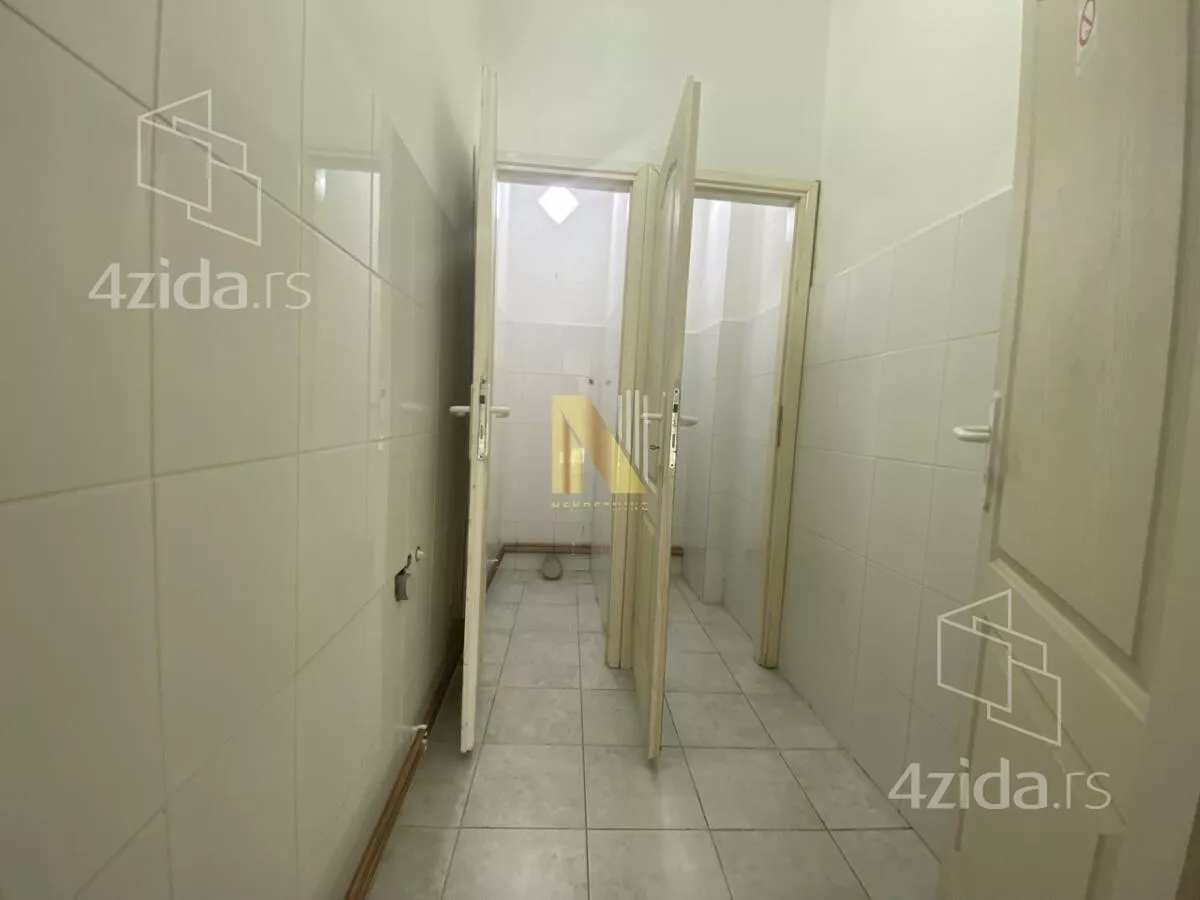 Lokal | 4zida