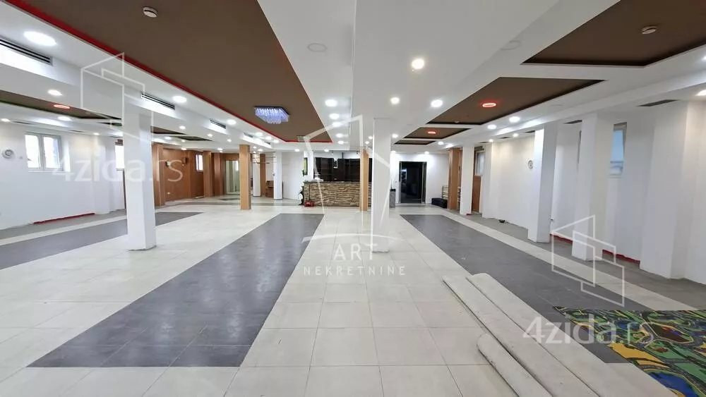 Poslovni prostor | 4zida