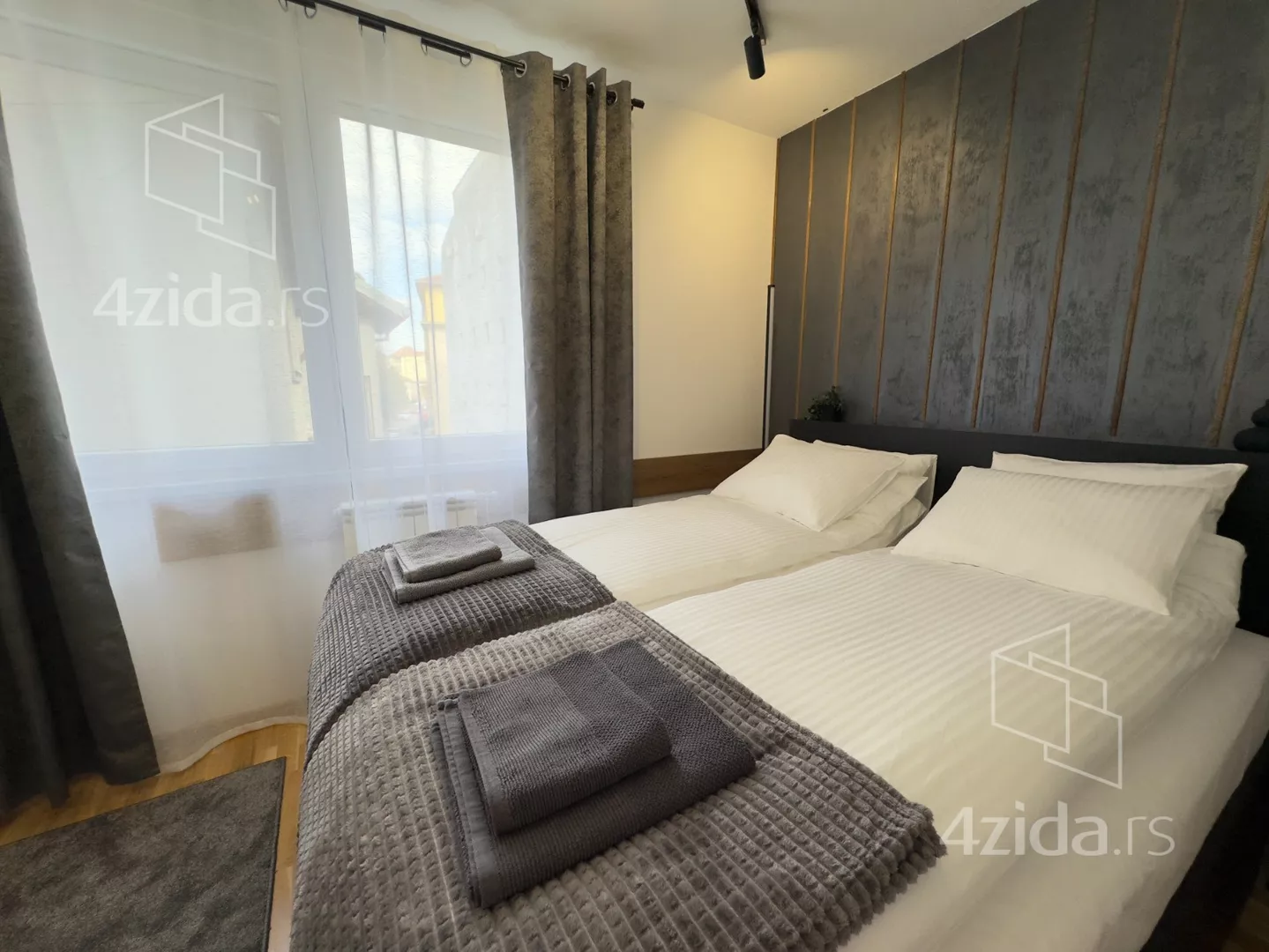 Troiposoban stan | 4zida