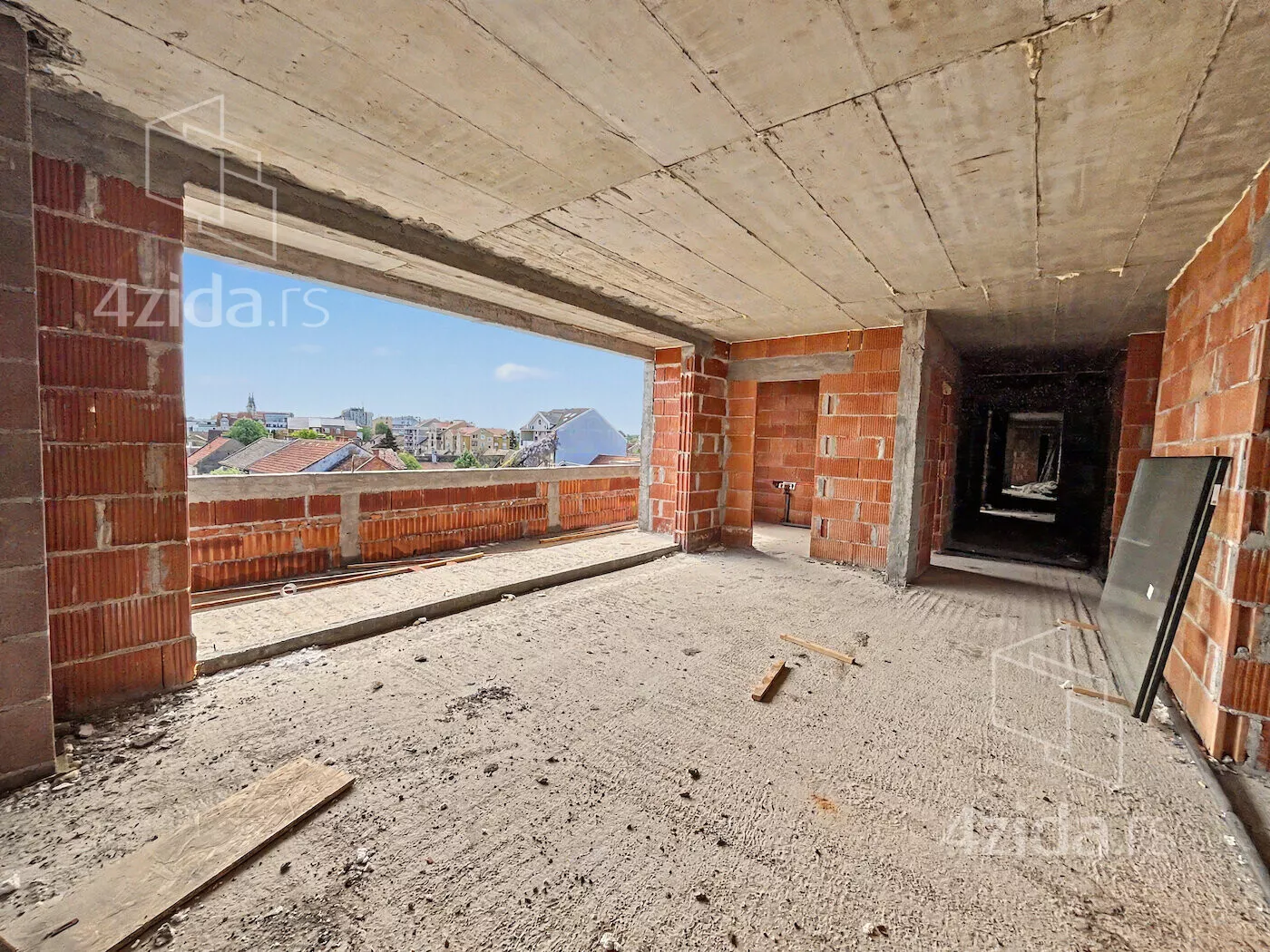 Četvorosoban stan | 4zida