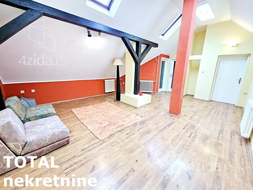 Petosoban stan | 4zida