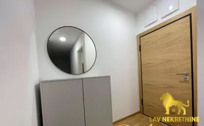 LAZE LAZAREVIĆA | 4zida.rs