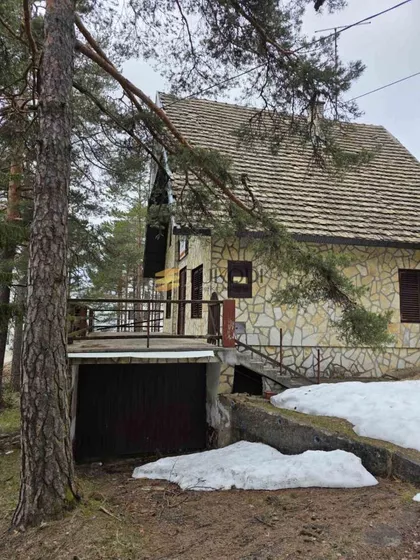 Stražara | 4zida.rs