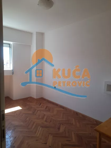 Pariske komune | 4zida.rs