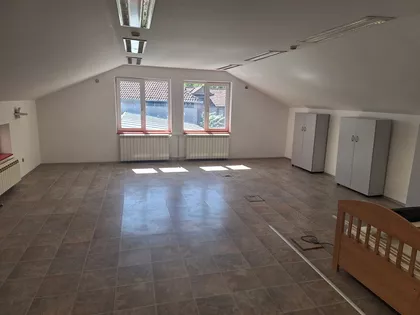 UGRINOVAČKA | 4zida.rs