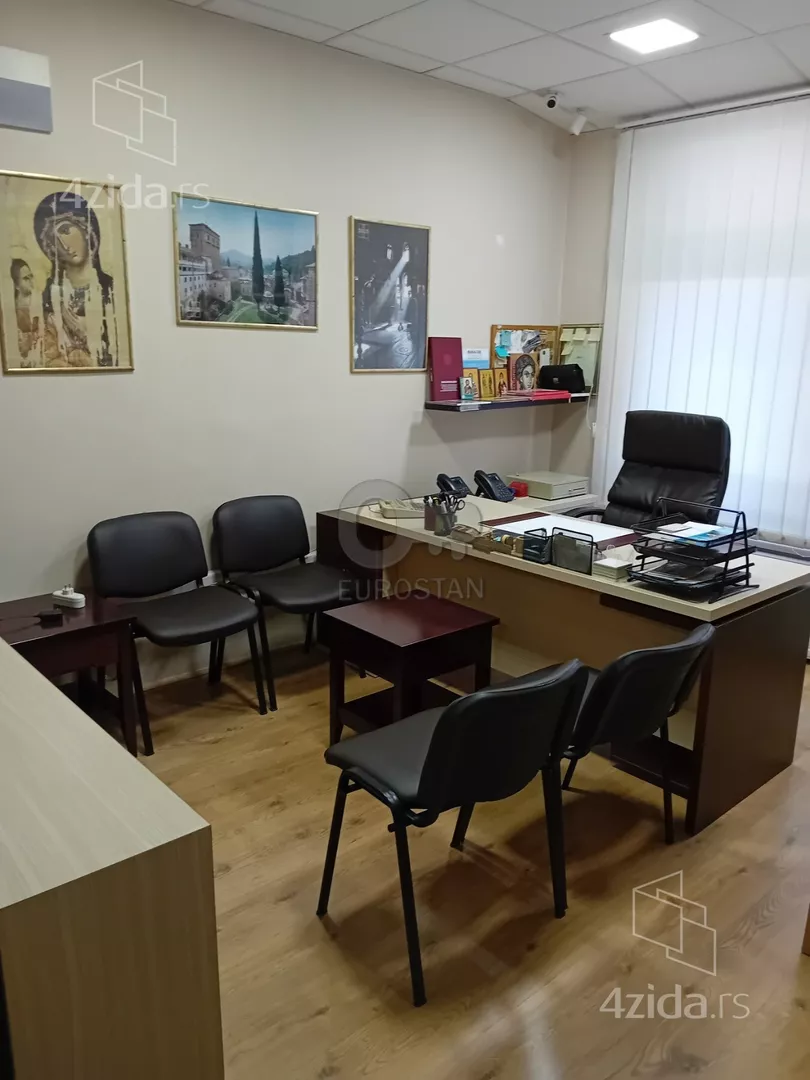 Poslovni prostor | 4zida