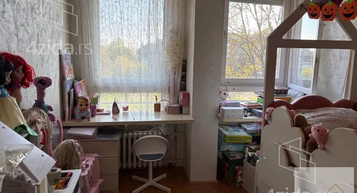 Troiposoban stan | 4zida