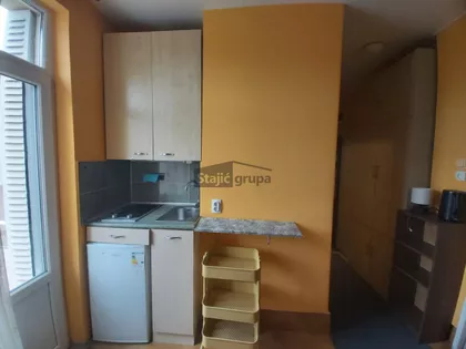 Čarli Čaplina | 4zida.rs