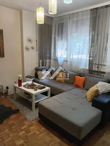 Strumička | 4zida.rs