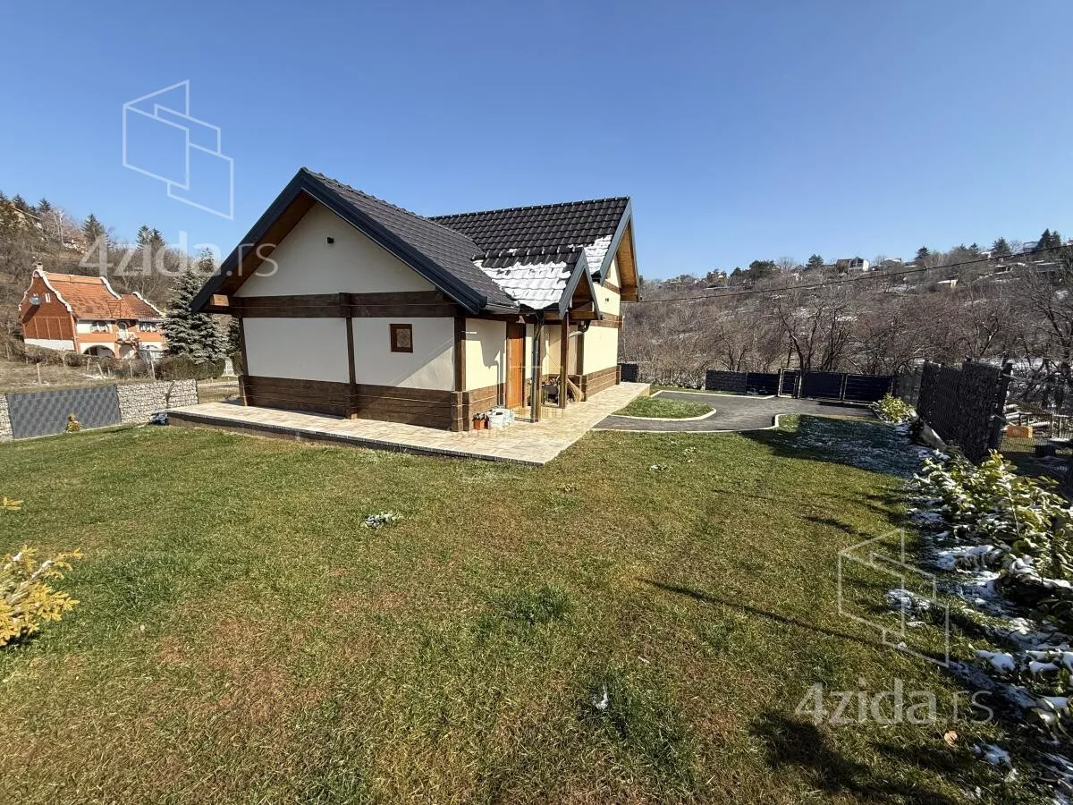 Kuća | 4zida