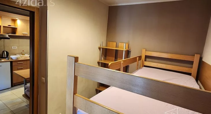 Petosoban stan | 4zida