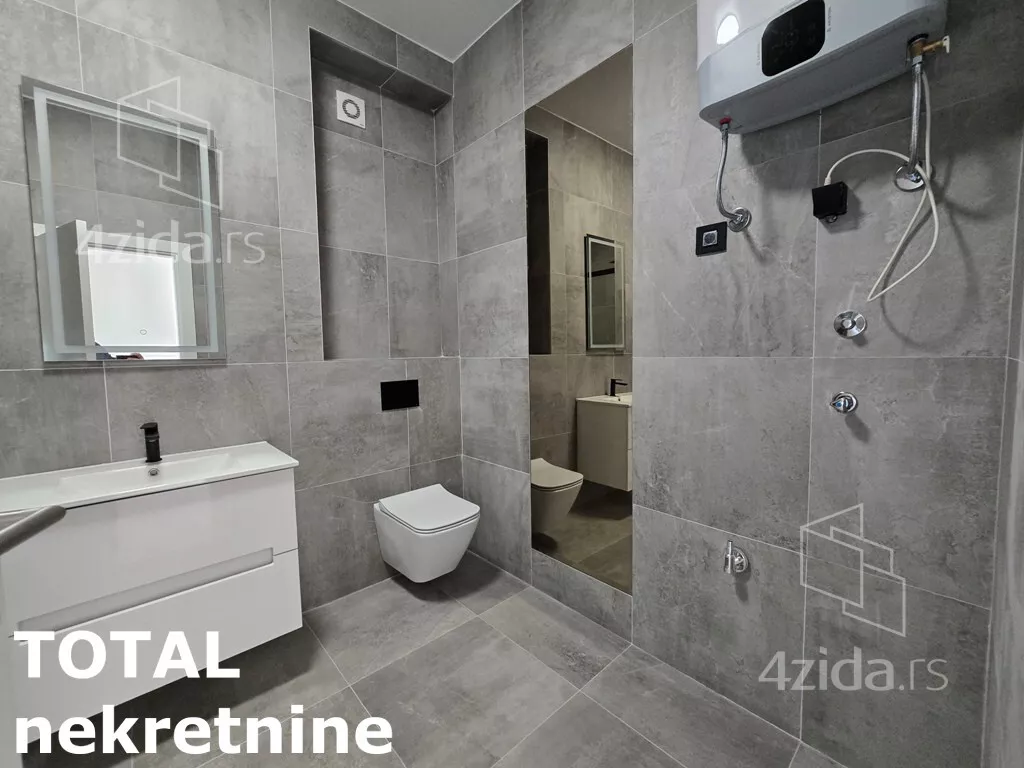 Šestosoban stan | 4zida