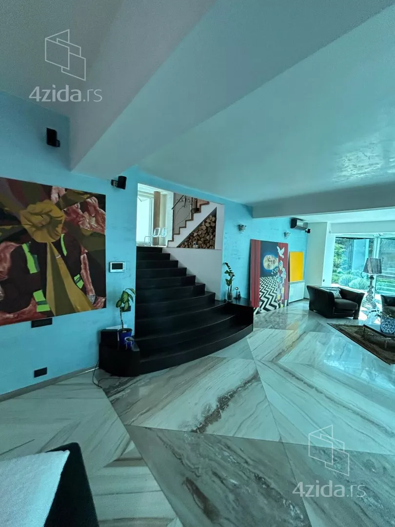 3-etažna kuća | 4zida