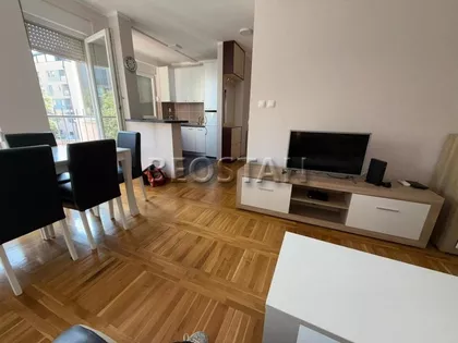 Ruđera Boškovića | 4zida.rs
