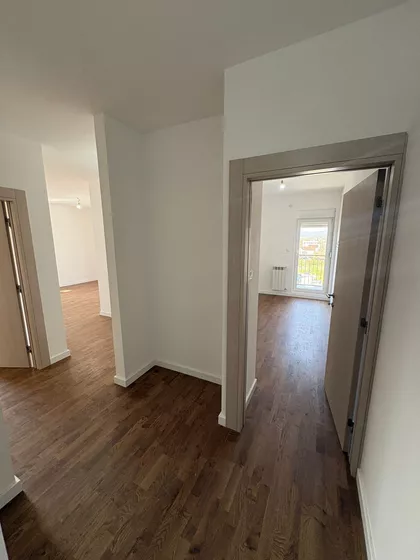 Milovana Gušića 93 | 4zida.rs