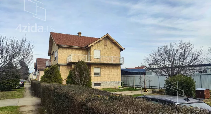 3-etažna kuća | 4zida