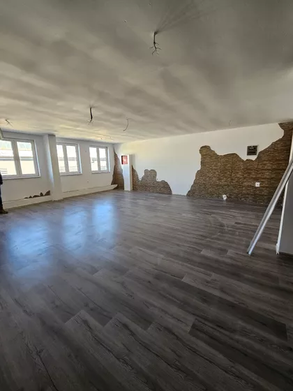 Utve Zlatokrile | 4zida.rs