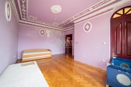 Partizanskih Baza | 4zida.rs