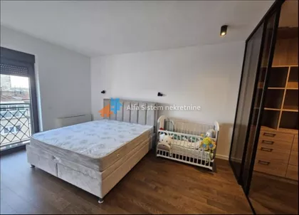 Crveni Krst Vračar | 4zida.rs