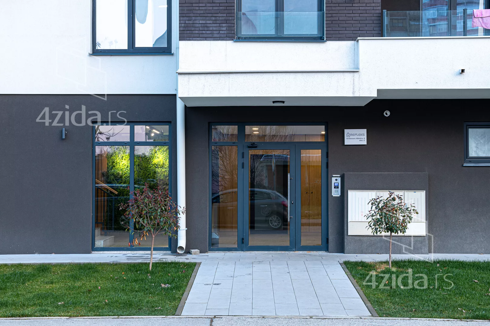 Jednoiposoban stan | 4zida