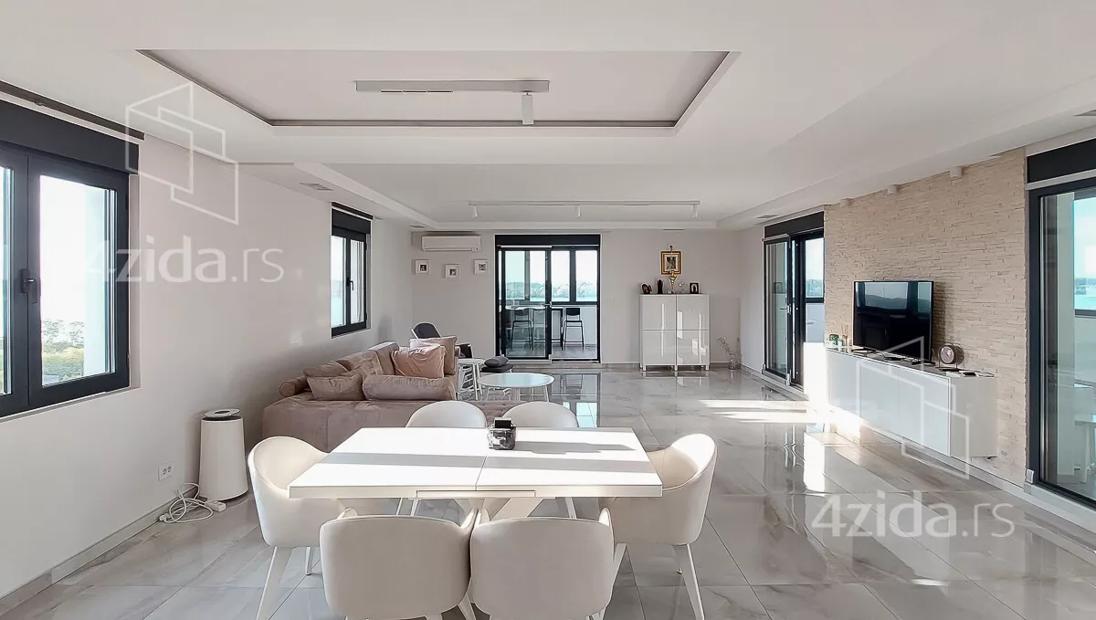 Šestosoban stan | 4zida