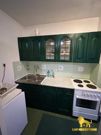 BULEVAR CARA LAZARA | 4zida.rs