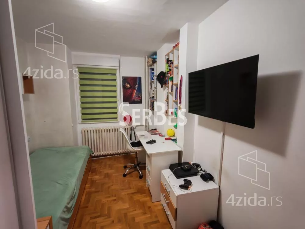 Troiposoban stan | 4zida