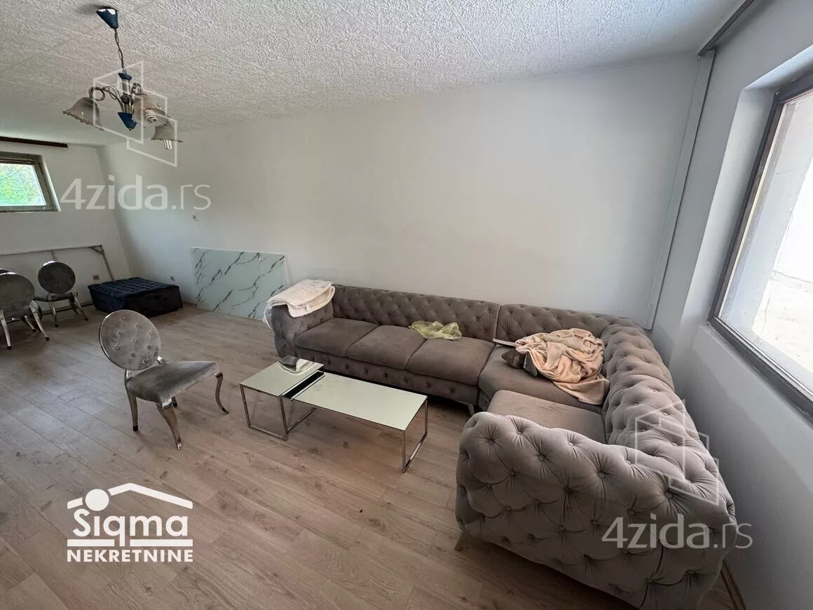 5-etažna kuća | 4zida