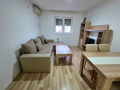 Braće Dirak 34 | 4zida.rs