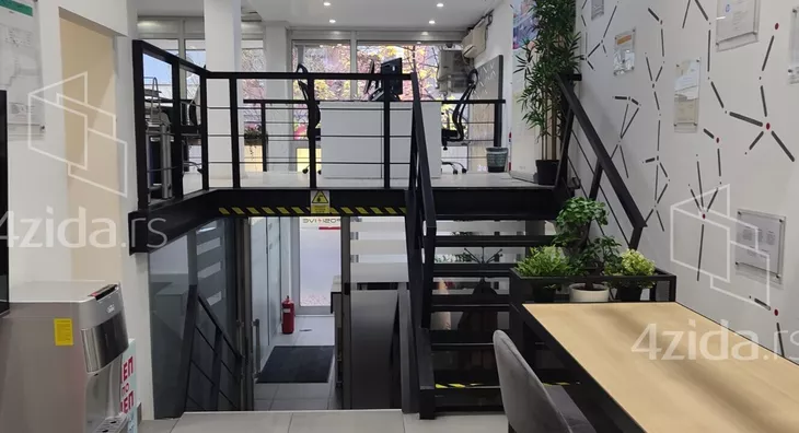 Poslovni prostor | 4zida