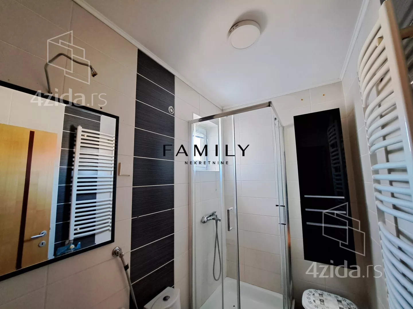 Petosoban stan | 4zida