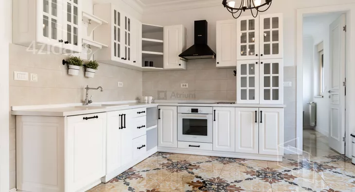 Šestosoban stan | 4zida