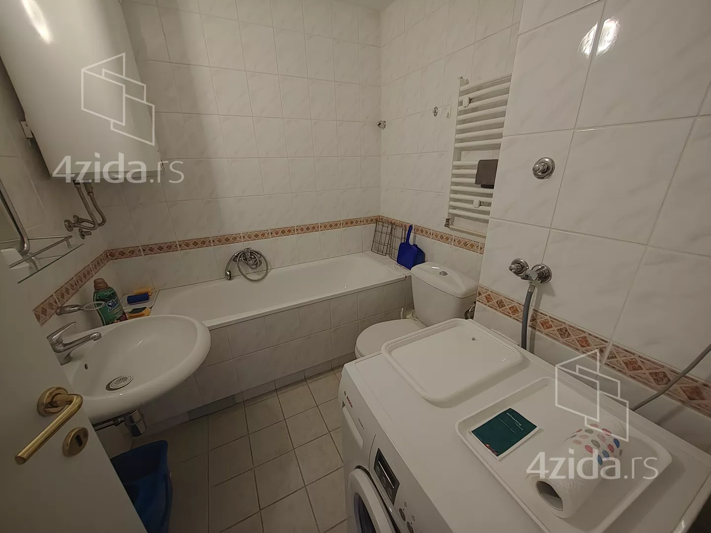 Petosoban stan | 4zida