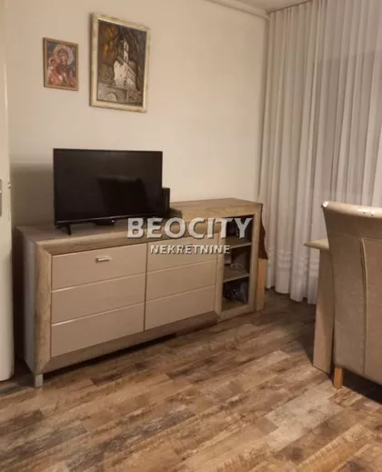 Dušana Vasiljeva | 4zida.rs