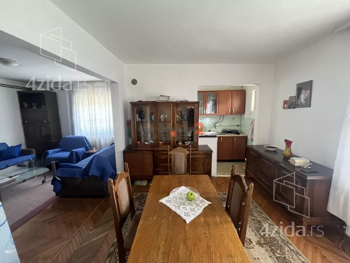 Kuća | 4zida