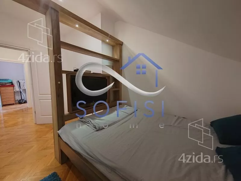 Četvoroiposoban stan | 4zida