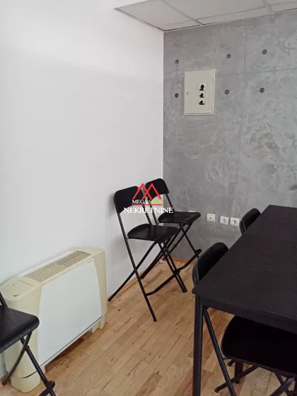 Zmaj Jovina | 4zida.rs