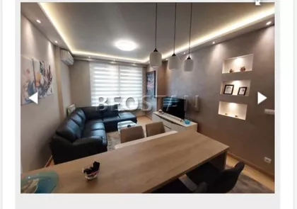 Tadije Sondermajera | 4zida.rs