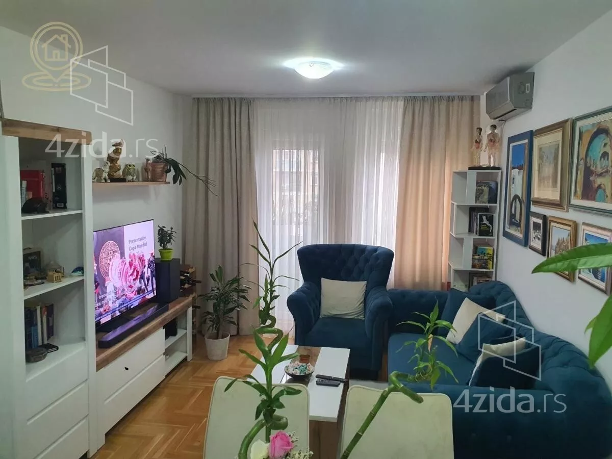 Dvoiposoban stan | 4zida