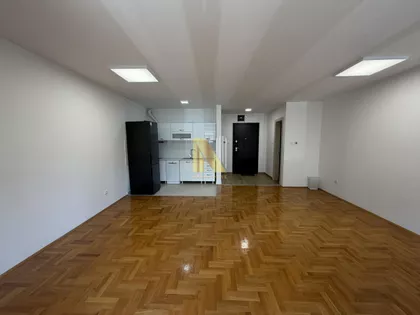 Bulevar Oslobođenja | 4zida.rs