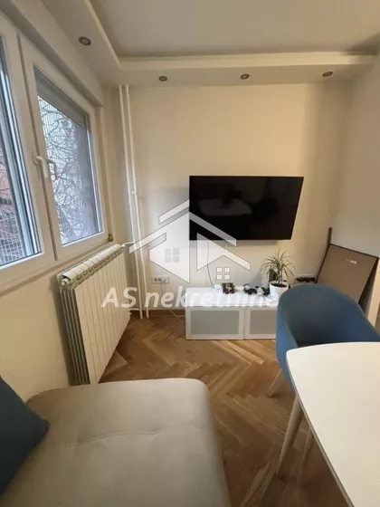 Vukov Spomenik | 4zida.rs