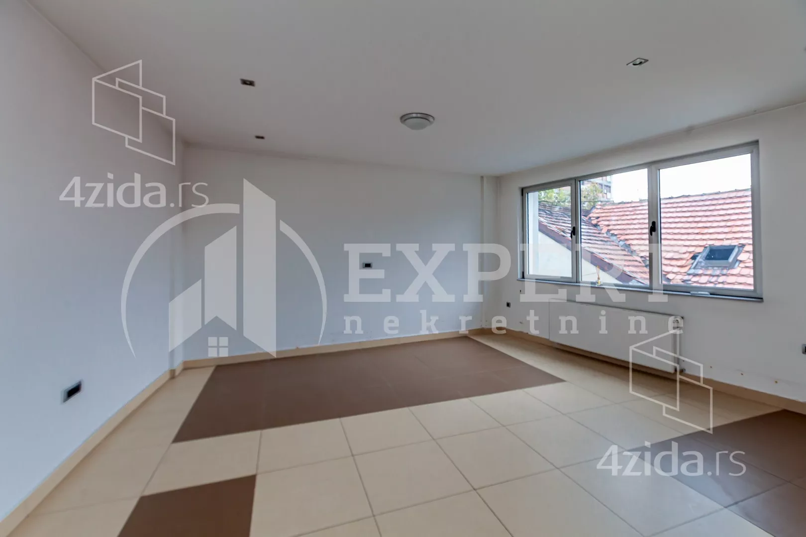 Lokal | 4zida