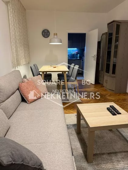 Ustanička | 4zida.rs