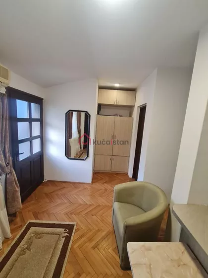 Skupština | 4zida.rs