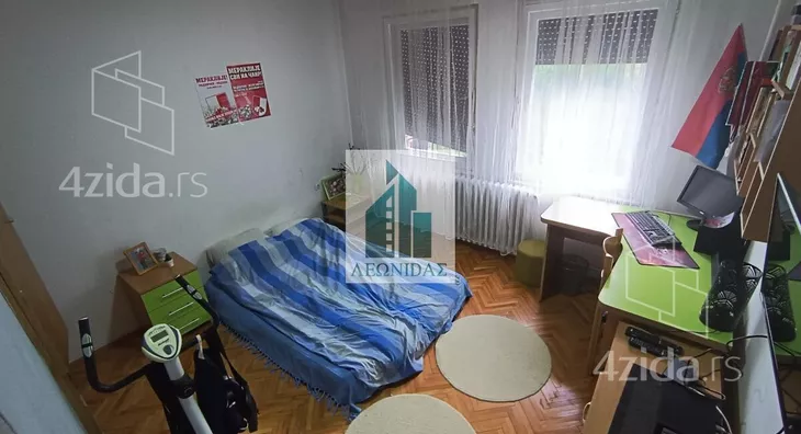 Troiposoban stan | 4zida