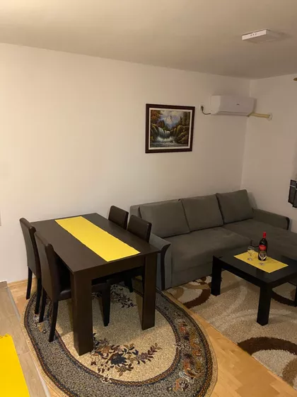 Heroja Pinkija | 4zida.rs