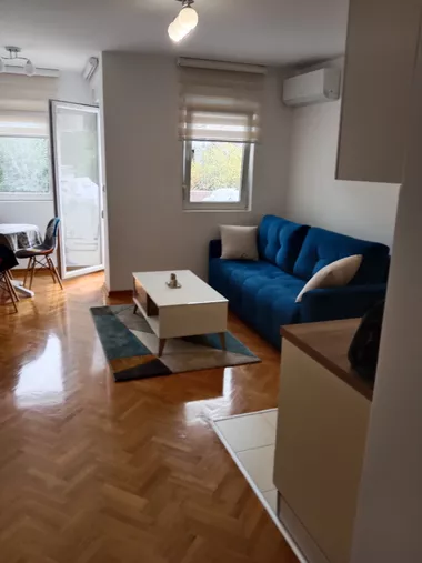 Mila Jelenkovića 28B