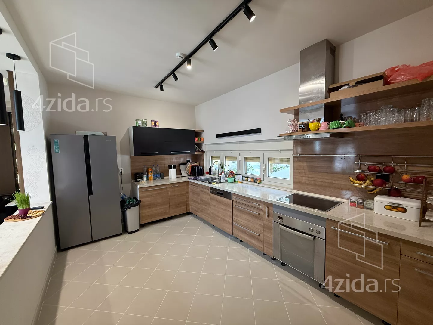 3-etažna kuća | 4zida